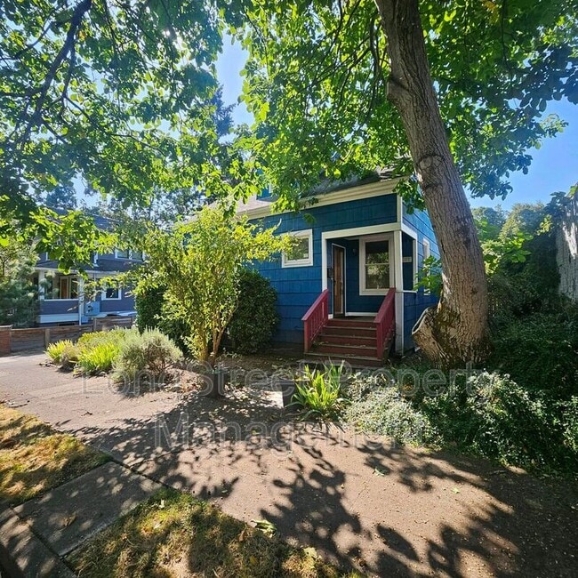 Photo - 4537 NE 8th Ave House