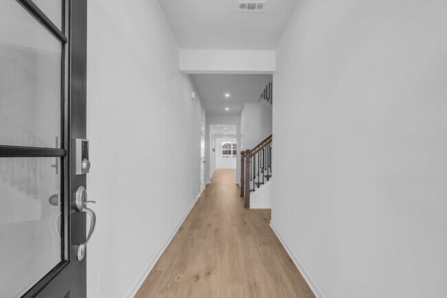 Foto del edificio - 953 Pleasant Ridge Run