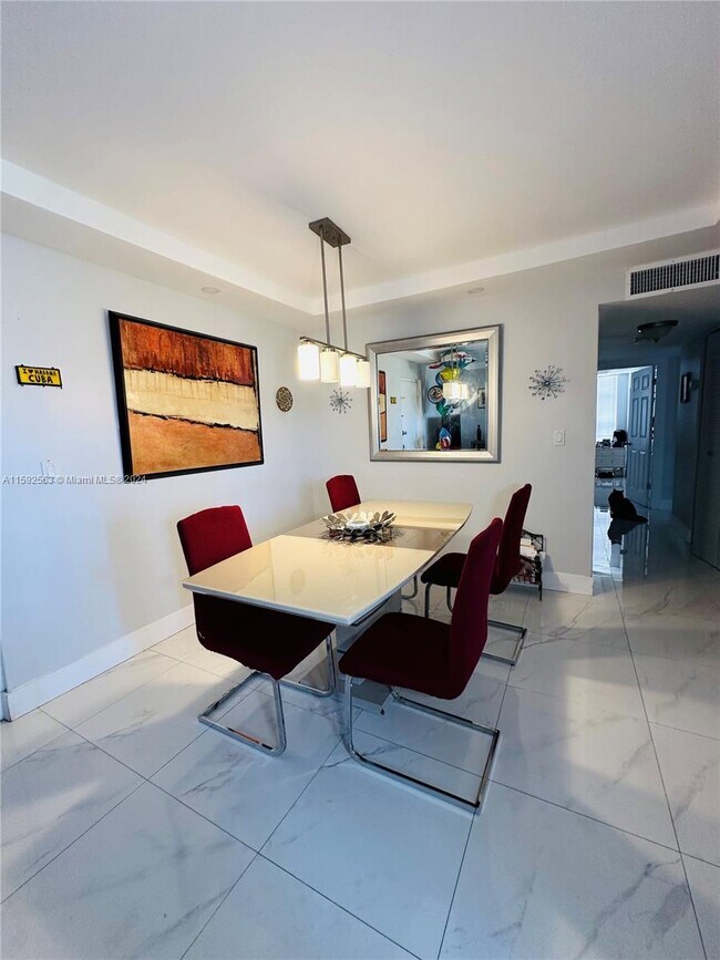 Foto del edificio - 9441 SW 4th St