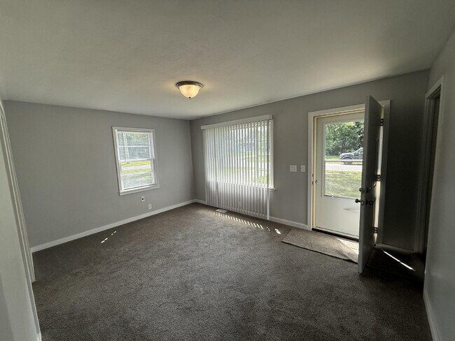 Foto del edificio - Remodeled 4 Bedroom Home