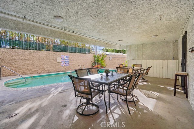 Building Photo - 11162 Camarillo St