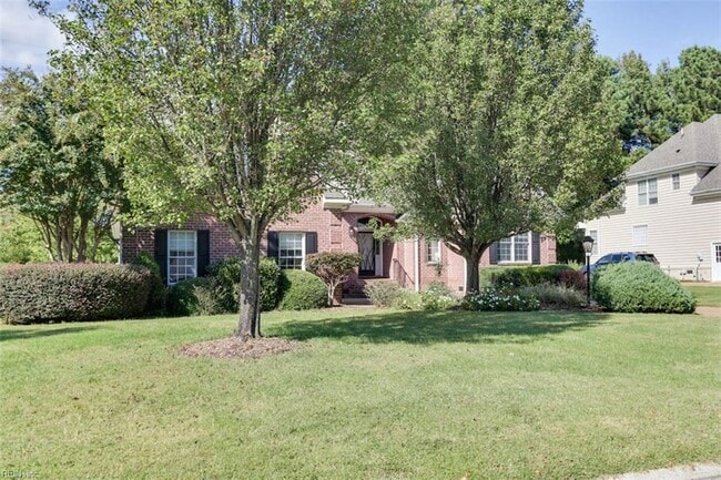Foto del edificio - 5102 Waterford Pl
