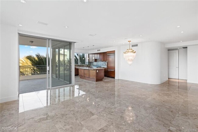 Foto del edificio - 2 br, 1.5 bath Condo - 3050 Scholarship