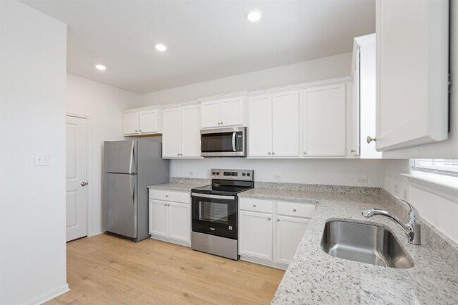 Foto del edificio - 211 Carmel Cyn Trl