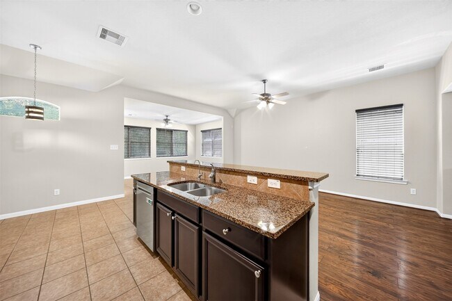 Foto del edificio - 7216 S Boulder Cliff Ln