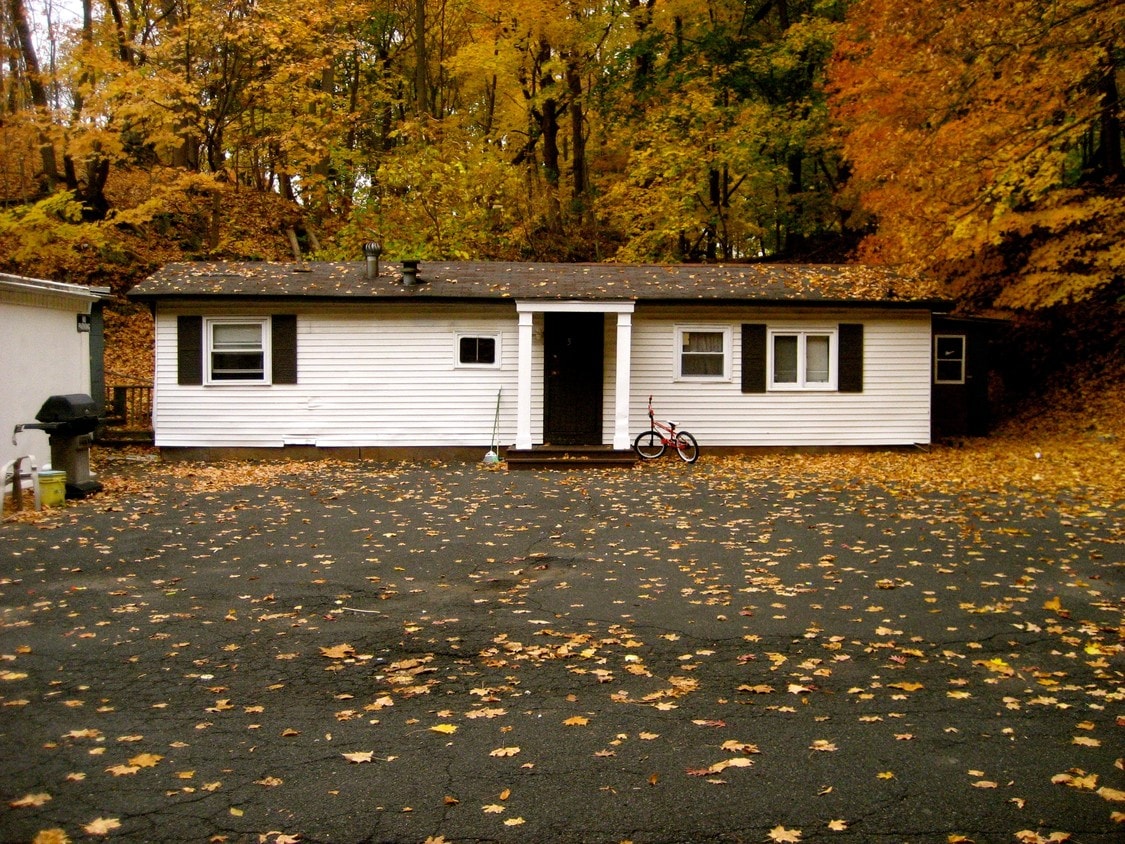 244 N Liberty Dr, Tomkins Cove, NY 10986 Apartments in Tomkins Cove