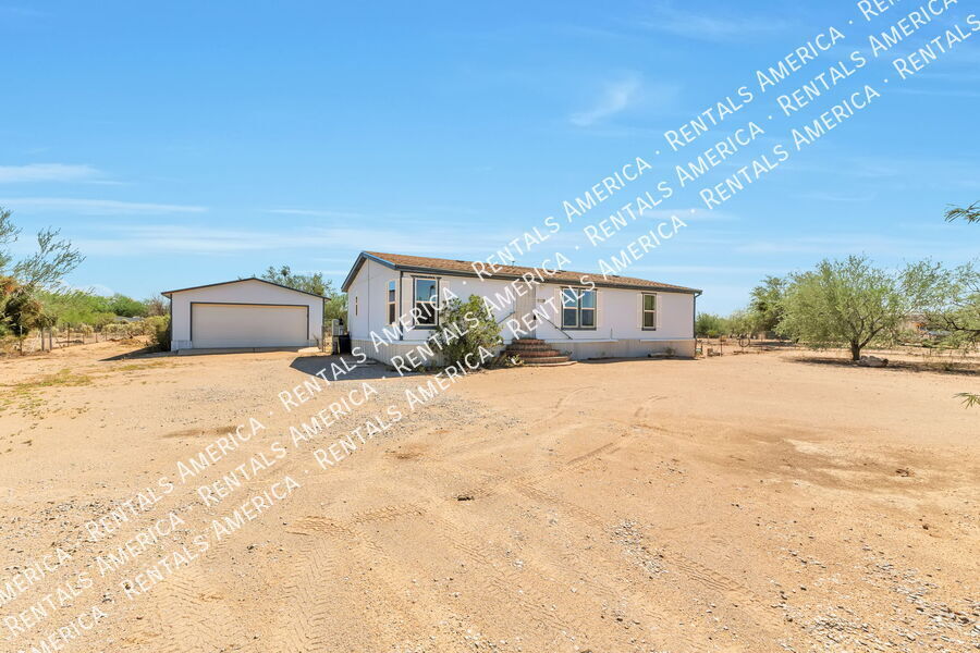 Foto principal - 13320 W El Lobo Rd