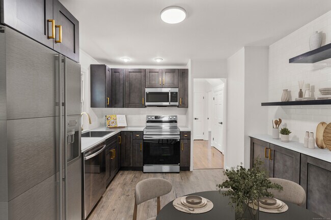 Foto del edificio - 203 Gorham Ave