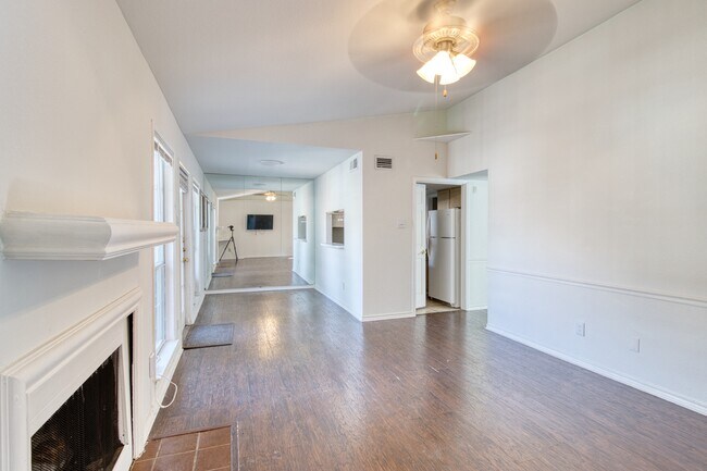 Foto del edificio - 3641 W Northgate Dr