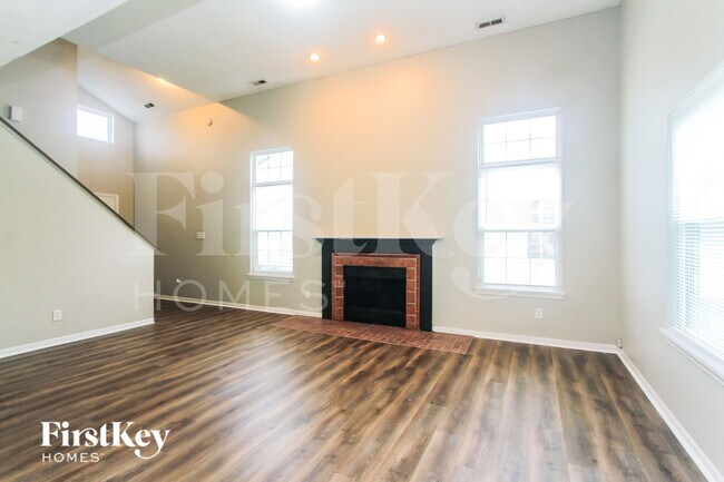 Foto del edificio - 6230 Long River Ln
