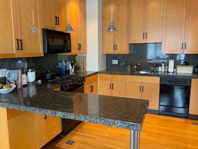 Kitchen - 2129 Greenwich St