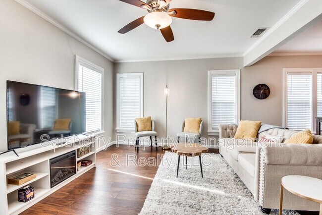 Foto del edificio - 3824 Collinwood Ave