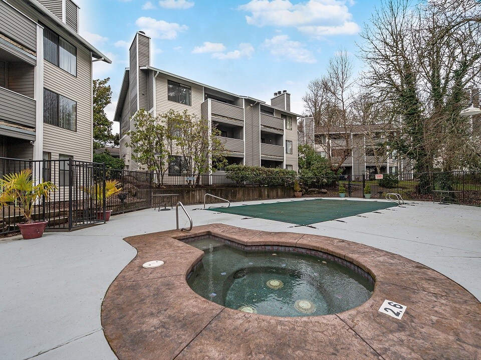 Oswego Cove Apartments Apartments Lake Oswego, OR