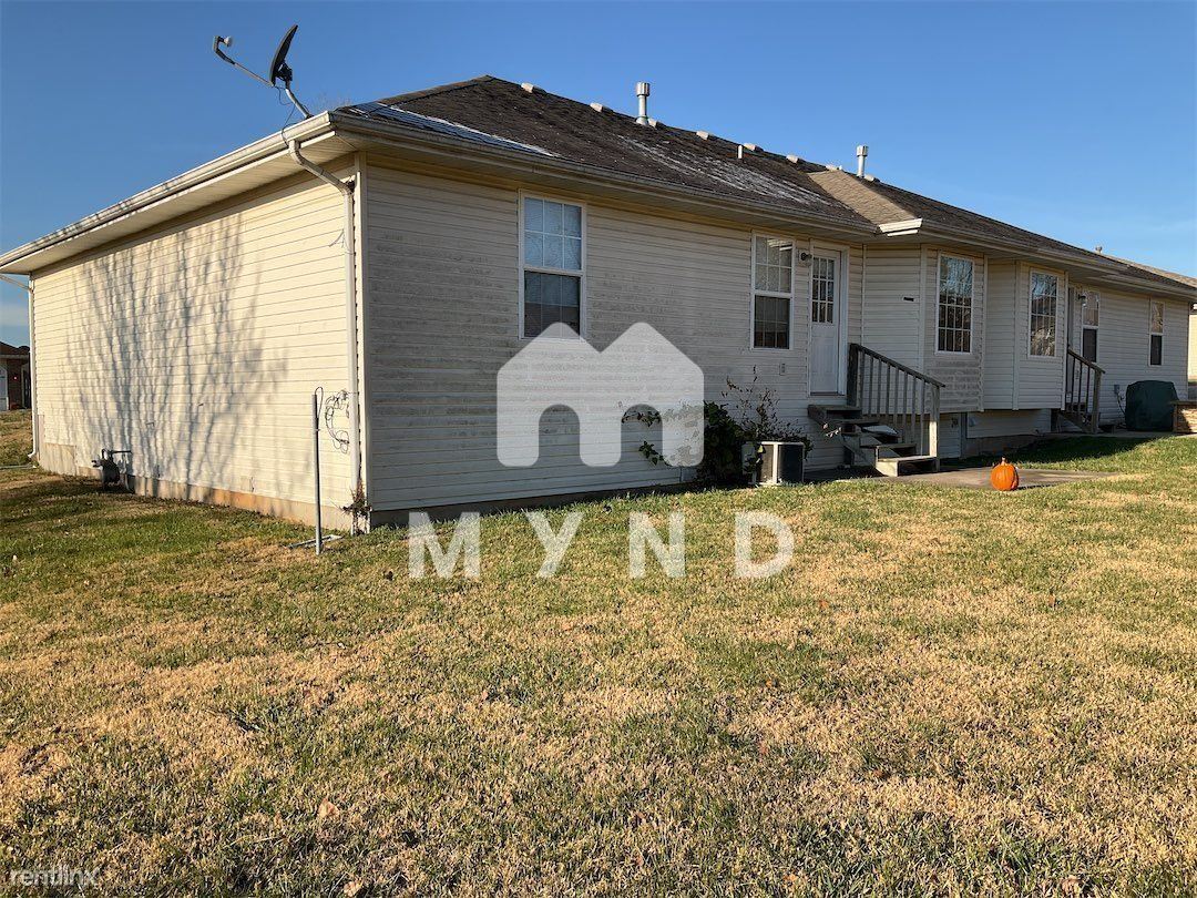 Building Photo - 2 br, 2 bath House - 1721 E Windmill Way