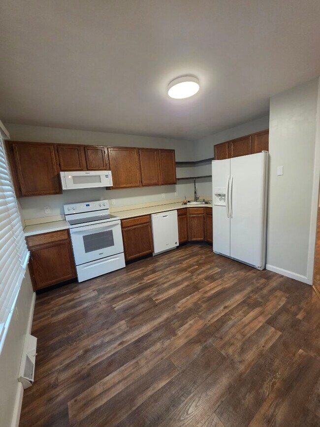 Foto del edificio - 103 Edward Lee Ct
