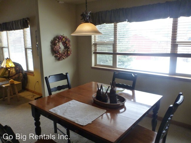 Building Photo - 3 br, 2 bath House - 98 Limber Pine Dr.
