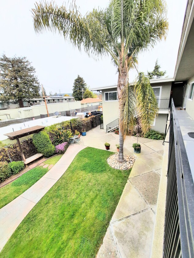 Castro Valley Apartments Near Bart