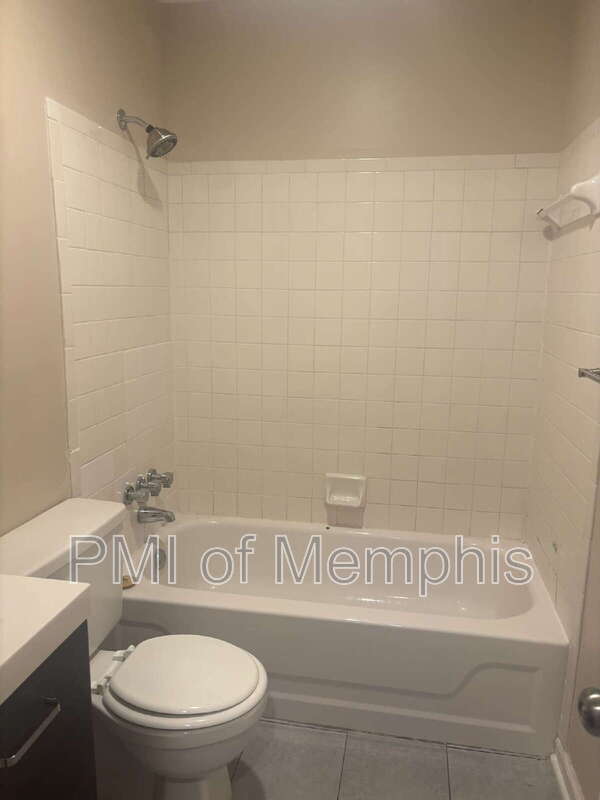 Primary Photo - 3981 Grahamdale Cir
