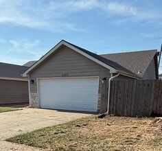 Building Photo - 1406 Martin Ave