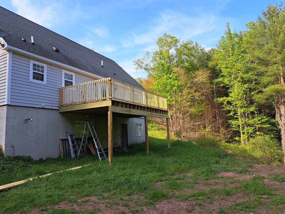 Building Photo - 1708 North Rd