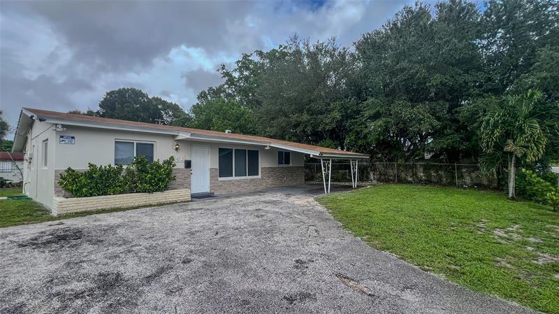 Foto principal - 3141 NW 14th St