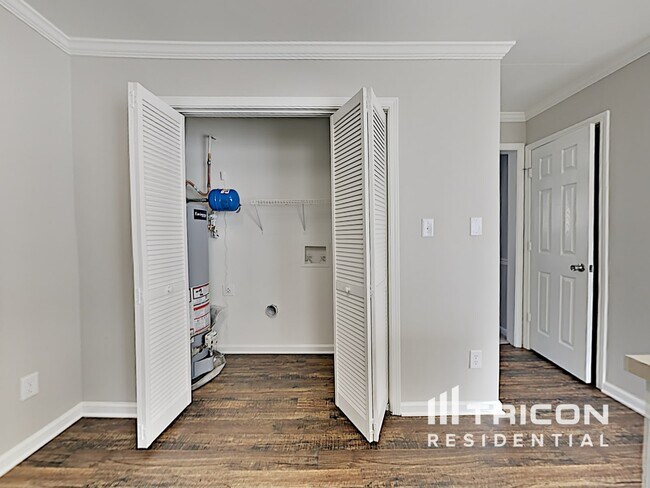 Foto del edificio - 712 Wilderness Trail Dr