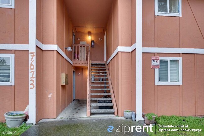 Foto del edificio - 2 br, 1 bath 4plex - 7613 9th Avenue Court...