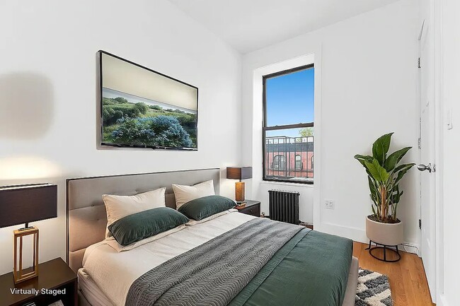 Building Photo - 369 Seventh Avenue