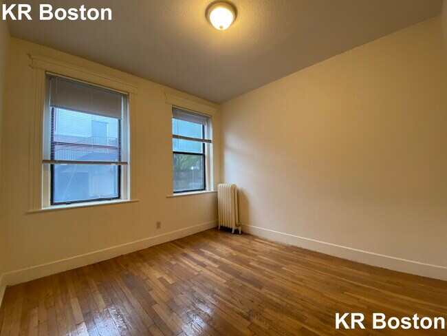 Building Photo - 1140 Commonwealth Ave
