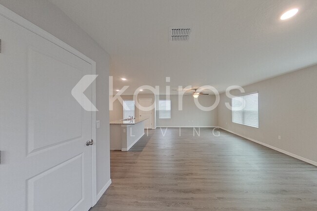 Foto del edificio - 8579 SW 44th Ct