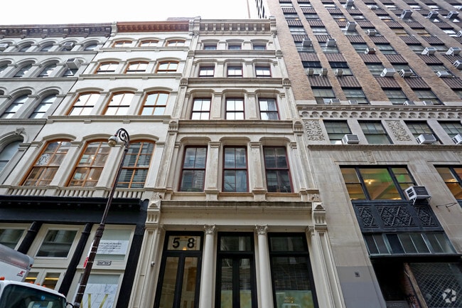 Building Photo - 58 Walker St
