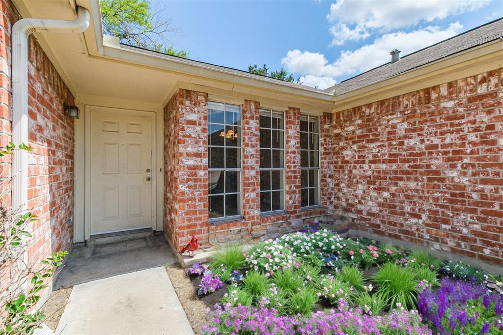 Foto principal - 7226 Silver Star Dr