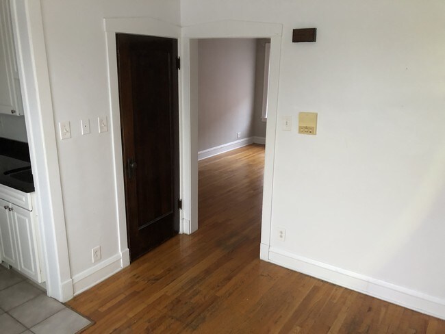 Foto del edificio - 3117 W Foster Ave