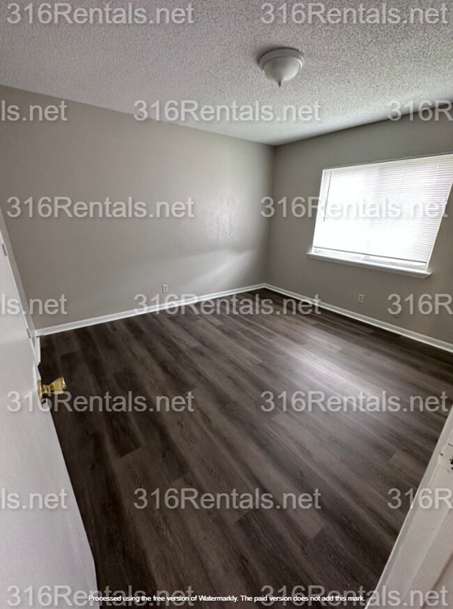 Foto del edificio - $675 - Accepting SECTION 8/ Housing Voucher 2 bedroom / 1 bathroom - Newly remodeled Apartment