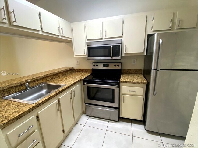 Building Photo - 14031 SW 91st Terrace