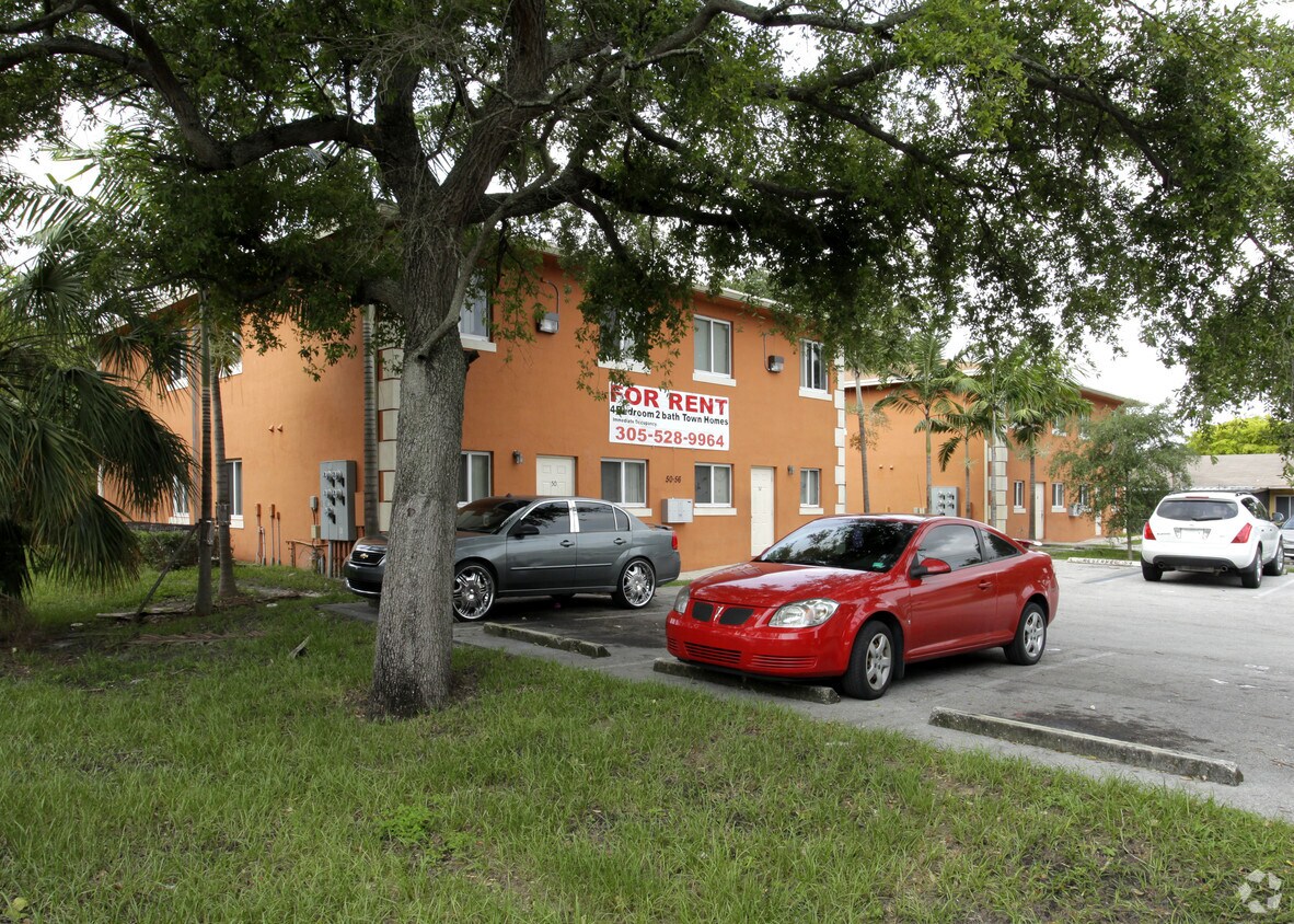 Foto principal - Oleta Townhomes