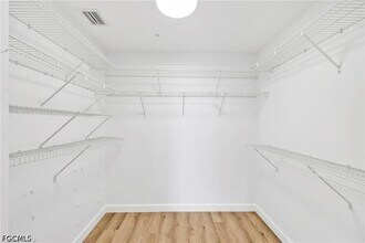 Building Photo - 14819 Laguna Dr