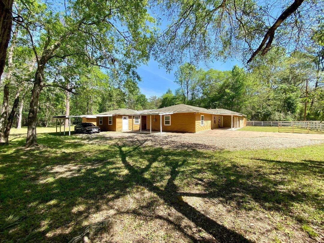 Primary Photo - 10451 N Essex Dr
