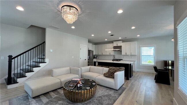 Foto del edificio - 2067 Drew Pl NW