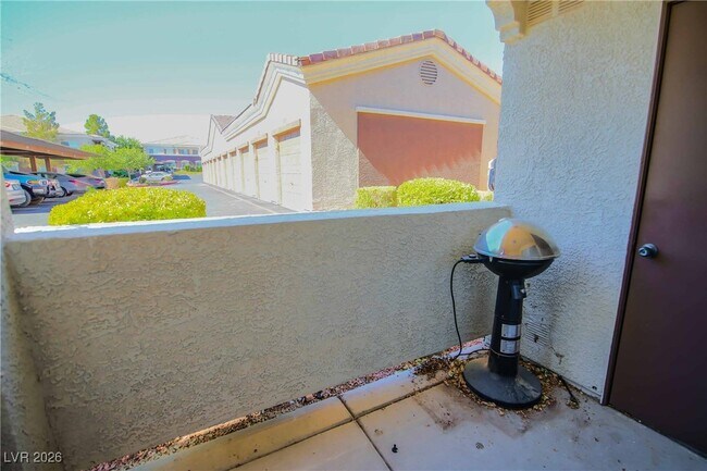 Foto del edificio - 9303 Gilcrease Ave