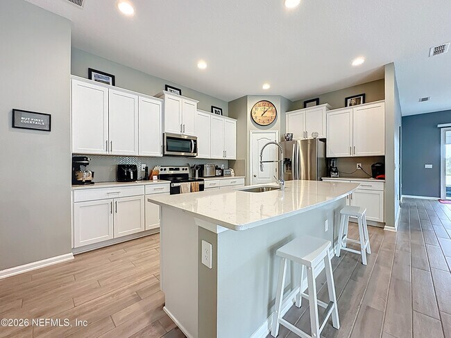 Foto del edificio - 65849 Edgewater Dr