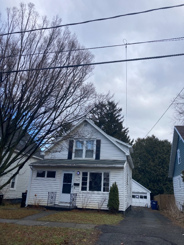 Foto del edificio - 305 Stafford Ave