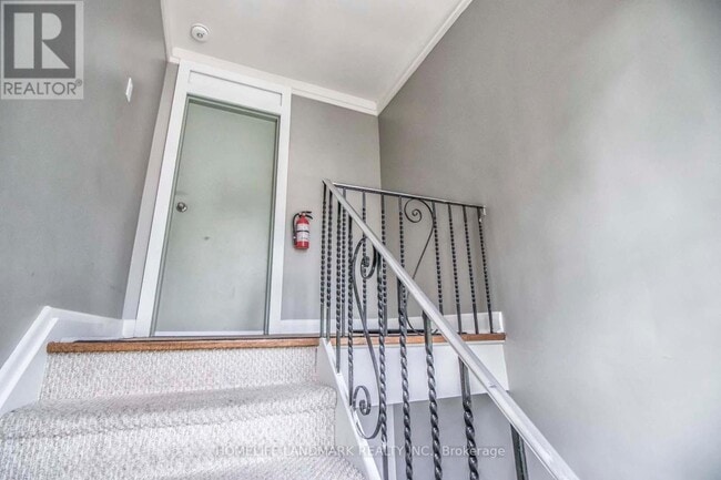 Building Photo - 66 Queensbury Ave