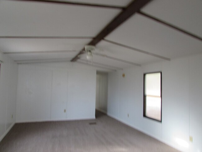 Building Photo - 5030 Kenleigh Dr