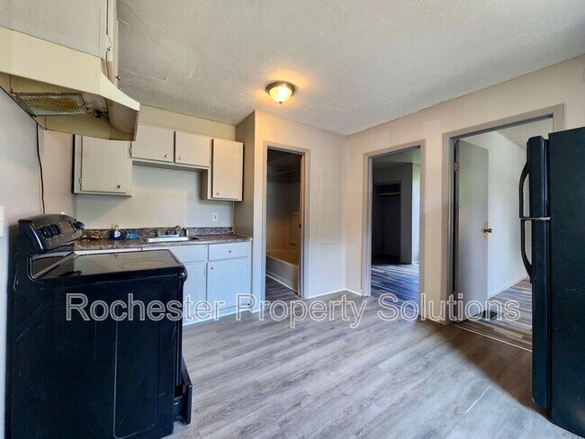 Building Photo - 359-361-361 Garson Ave