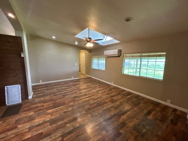 Foto del edificio - Country home for rent