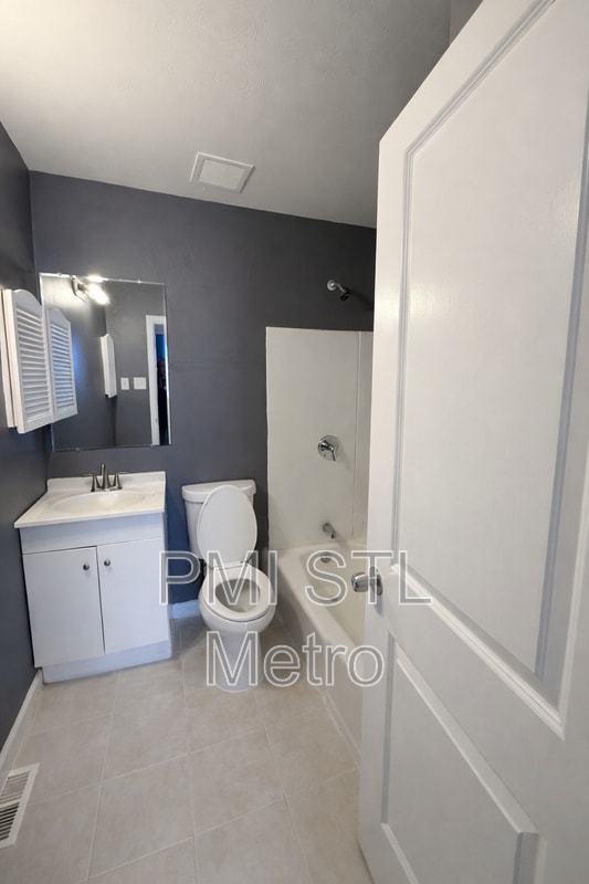 Building Photo - 10189 Count Dr