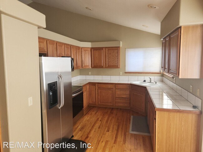 Foto del edificio - 4 br, 3.5 bath House - 6310 Whirlwind Dr.