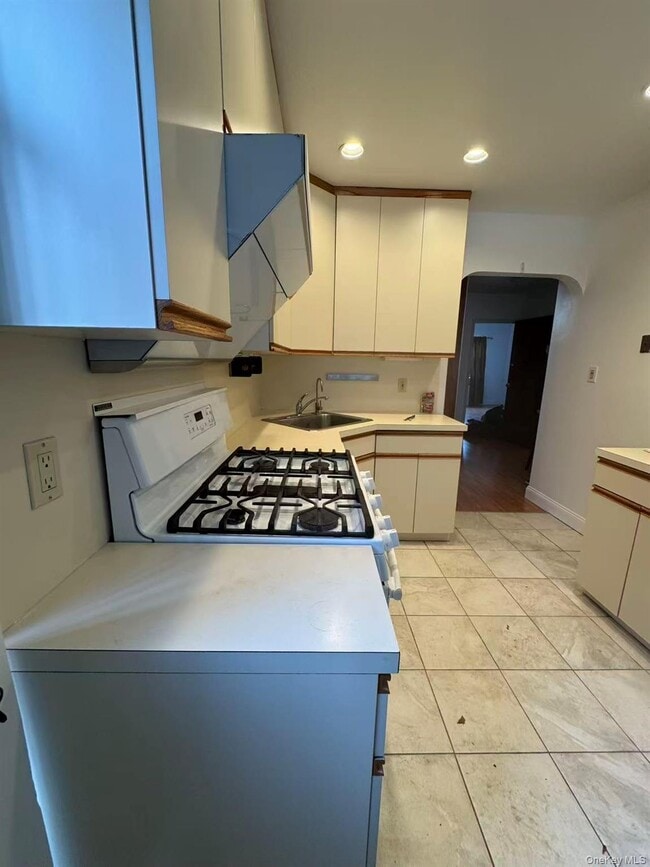 Building Photo - 52-02 62nd St