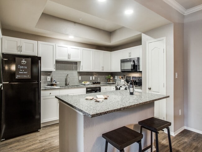 La Ventura Apartments Plano, TX